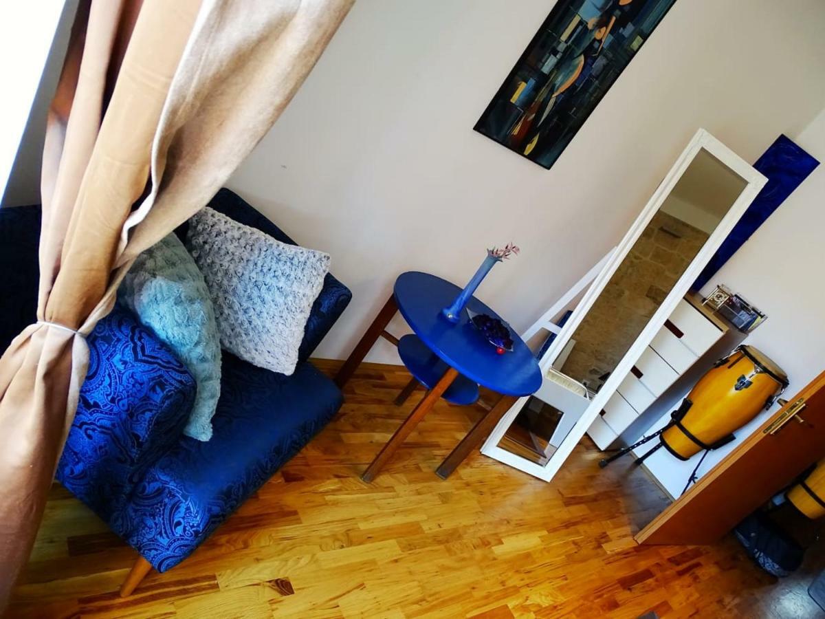 Apartment Naita Sinj Exterior foto